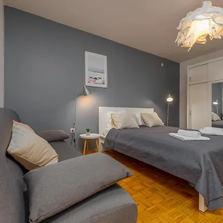 Angelina Free Public Parking Apartment *