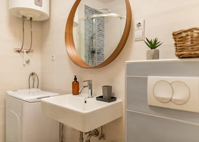 Apartment Angelina Free Public Parking